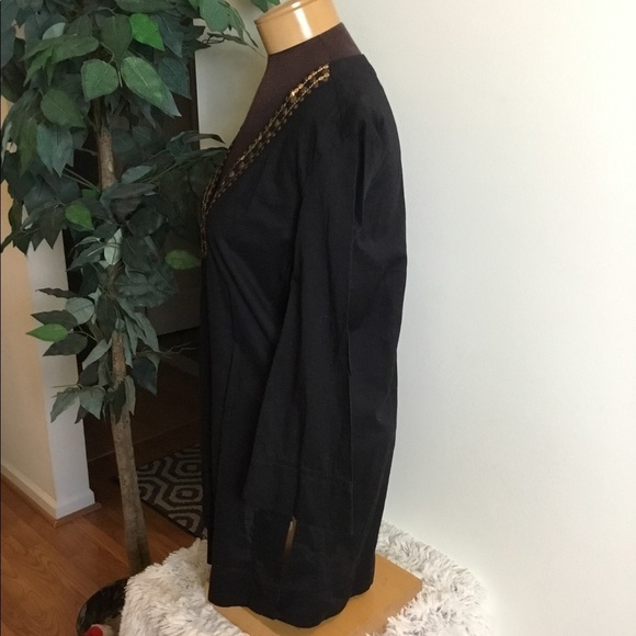 Kenneth Cole XL black v neck with sequins - Picture 3 of 16